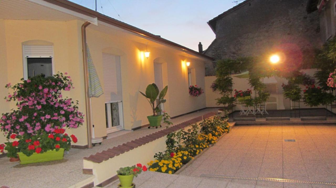 Les Glycines Bed & Breakfast Choloy Exterior photo